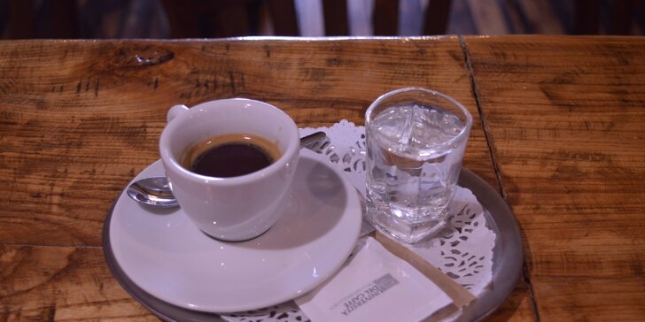 Espresso z výběrové brazilské kávy v centru Prostějova