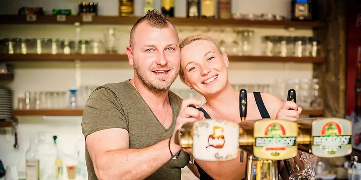 Nálož žebírek a hodina minigolfu pro dva u Luhačovické přehrady