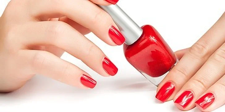 Manikúra a lakování CND Shellac