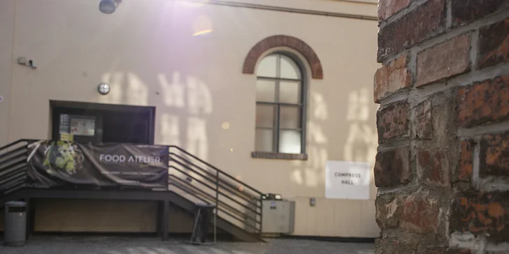 Compress Hall je nejstarší zachovanou budovou národní kulturní památky Dolu Hlubina.