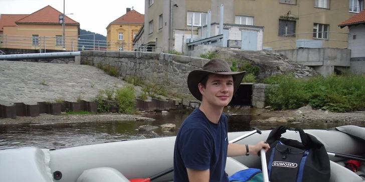 Léto na vodě: Zapůjčení raftu s kompletním vybavením na 2 nebo 3 dny