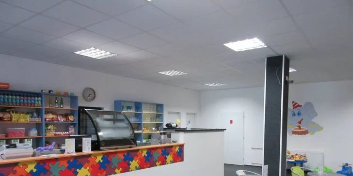 Jednotlivé vstupy i permanentky do rodinné kavárny s parádní hernou