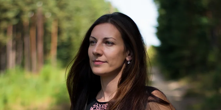 Z nich si pak sami vyberete těch 12 nejpovedenějších, které dostanete upravené v elektronické podobě.