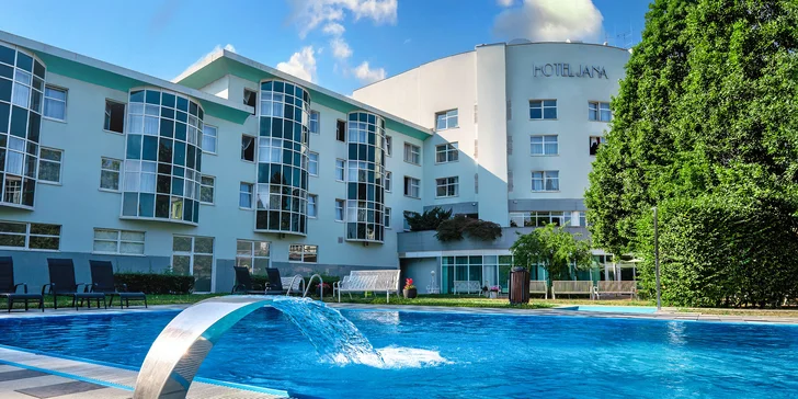 4* hotel s polopenzí, snídaní či all inclusive a neomezeným wellness, v létě i bazén