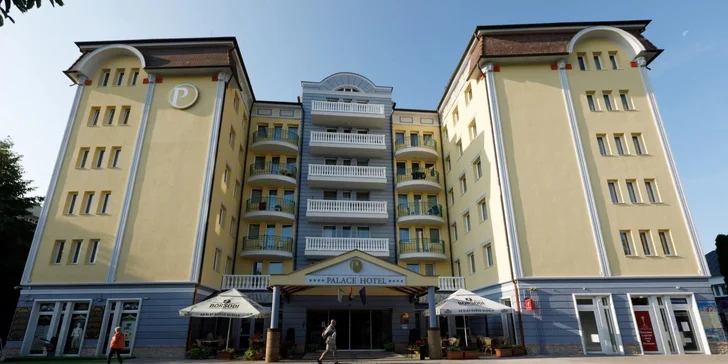 Hotel Palace**** Hévíz sa nachádza v centre mesta v blízkosti termálneho jazera (cca 350 m).