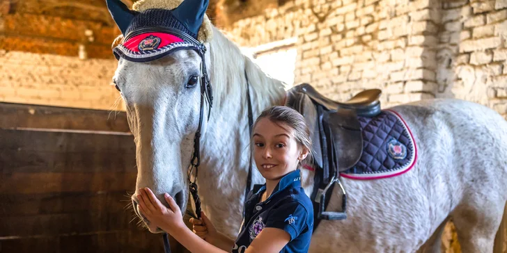 Počas jazdy bude vás alebo vášho potomka sprevádzať skúsený lektor