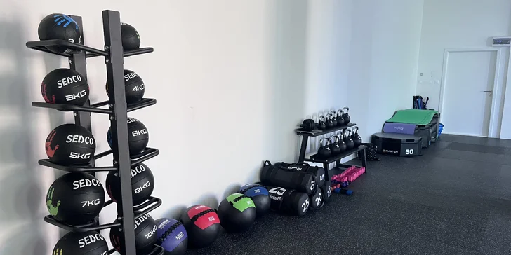Pak už je jen na vás, jestli zamíříte na silový kruhový trénink a kickbox nebo si sestavíte vlastní trénink.