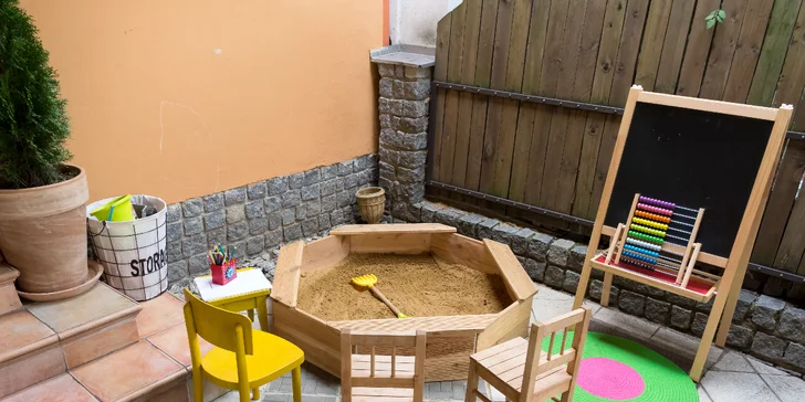 Vaši nejmenší zatím můžou postavit hrad. 