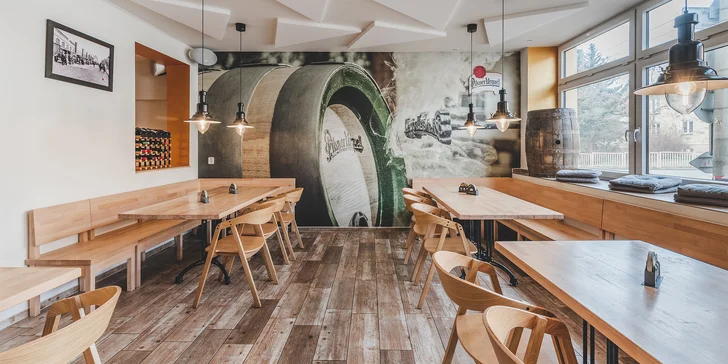 Dostanete se sem snadno – restaurace je kousek od autobusové zastávky Suché Vrbné.