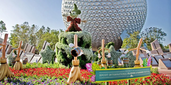 V Disneylandu můžete strávit klidně celý den.
