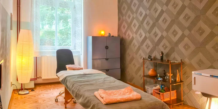 V salonu Nomaden Salon vás čekají tradiční masáže s kořeny v prastaré Číně.

