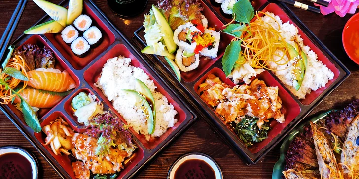 Exotické chutě: předkm a sushi bento box včetně kuře teriyaki pro 2 osoby