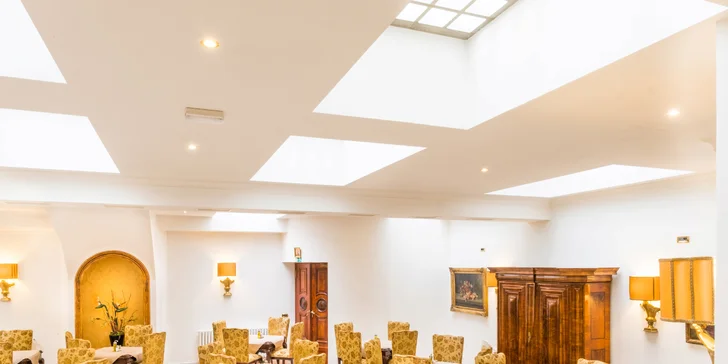 Součástí hotelu je restaurace Kogo, kam máte 10% slevu. 