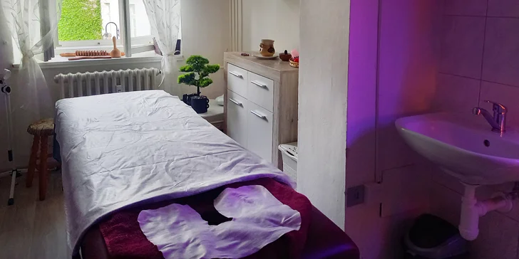 Některé varianty obsahují navíc i tělový peeling.