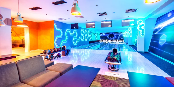 Zahrát si můžete i bowling...