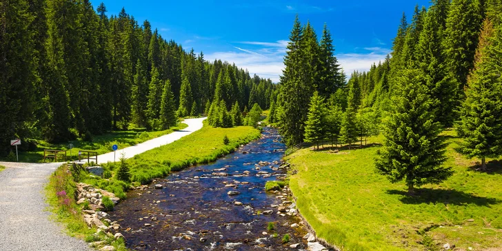 Chata U tří sluk stojí v Modravej, čo je jedna z najchránenejších častí NP Šumava.