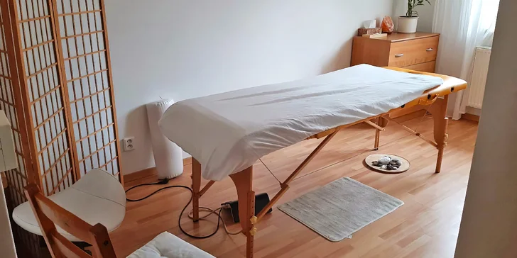 Relax v délce 25 až 100 minut si dopřejete v masážním salonu Relax studio. 