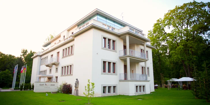 Výnimočný pobyt s polpenziou v Hoteli Park Avenue**** so vstupom do Zrkadliska a Bahniska