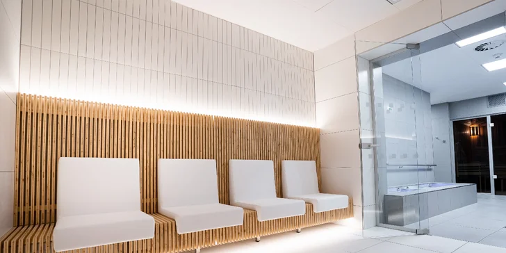 Hotel Astoria nabízí řadu wellness procedur, které si můžete dokoupit a využít na ně 20% slevu. 