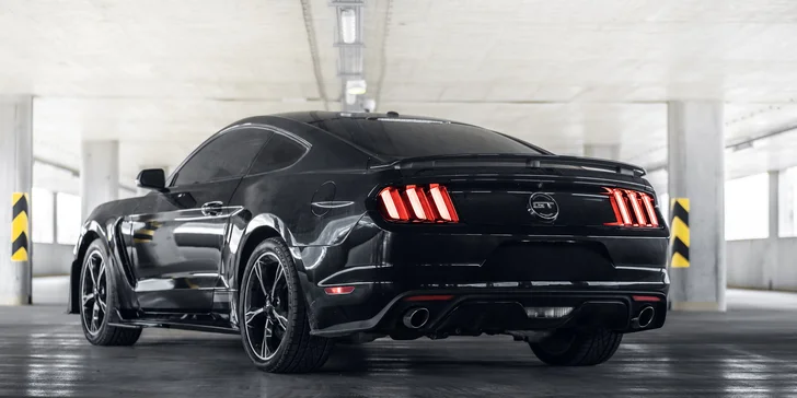 Pronájem Fordu Mustang GT Shelby paket: až 48 hod. ve všední dny