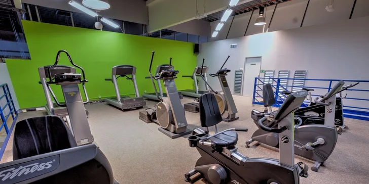 Najdete tu cardio zónu, crossfitovou zónu i aerobní sál.