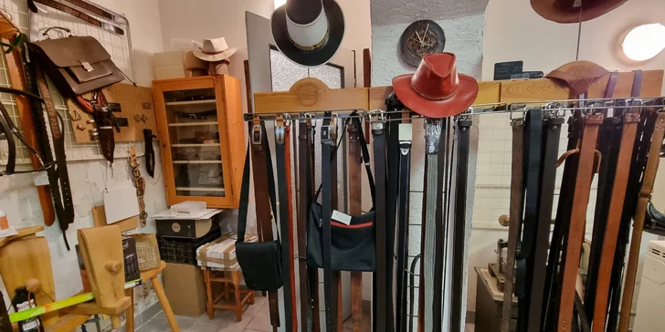 Vyrobíte si vlastní magnetku nebo záložku do knihy.