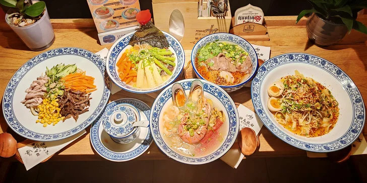 1, 2 či 5 ramenů dle výběru: kuřecí, vepřový, hovězí i vegetariánský