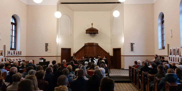 Evangelický kostel interiér