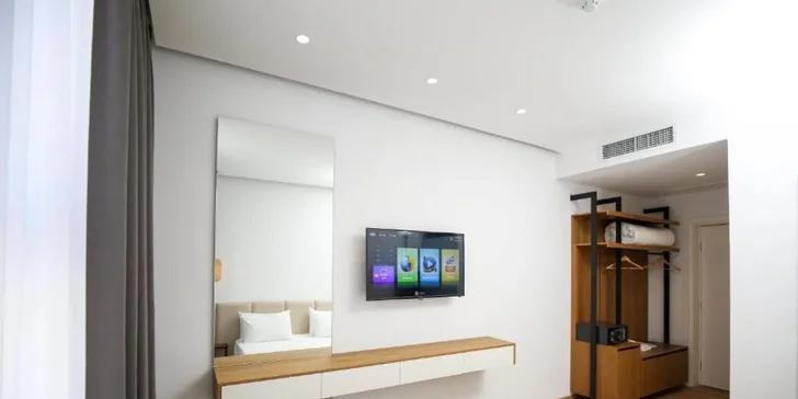 K dispozici budete mít připojení na Wi‑Fi, TV a chladničku.