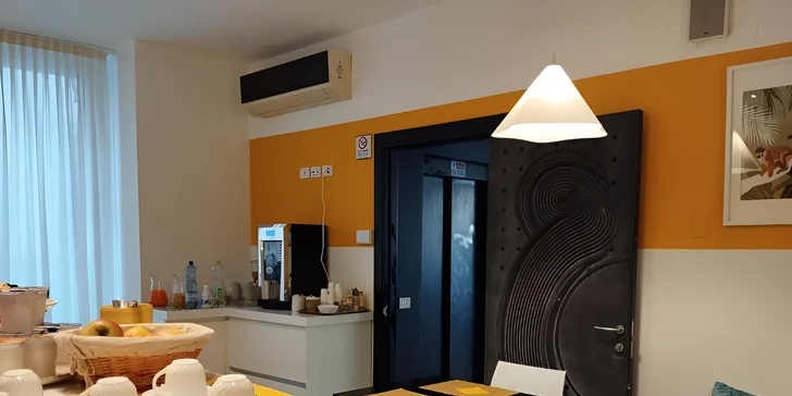  Obědy a večeře o dvou chodech se podávají v jedné z restaurací u jezera, které mají dohodu s hotelem a dojdete do nich za pár minut pěšky. 