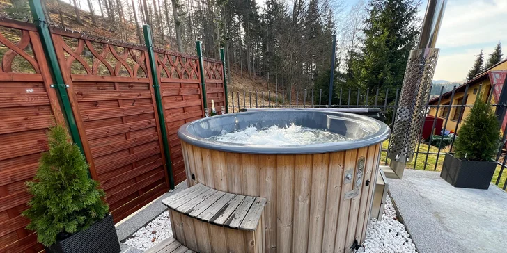 Zalézt můžete i do vířivky.