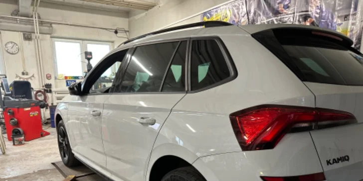 Je přitom úplně jedno, jestli jezdíte v menším hatchbacku nebo řídíte většího kombíka – tady se nezaleknou žádného průměru od 13 až do 18 palců.