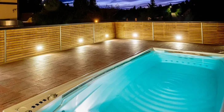 Vstup do wellness platí vždy pro 2 osoby. 