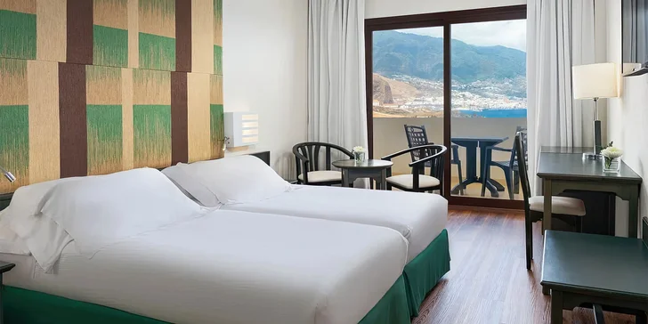 Ubytujete se ve 4* hotelu H10 Taburiente Playa. 