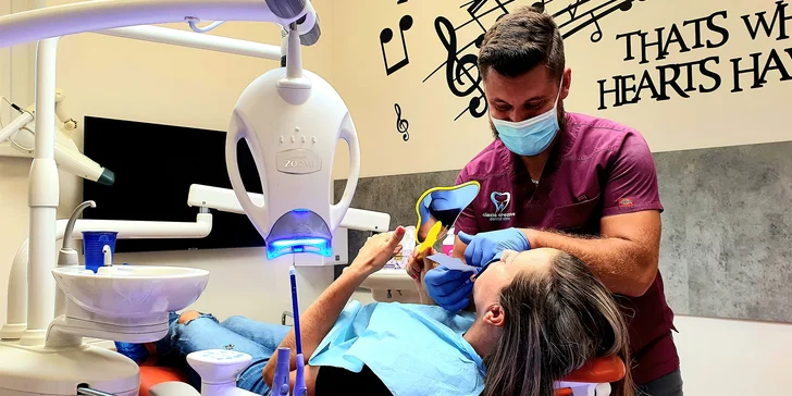 Nechajte si svoj úsmev dokonale vybieliť alebo odstráňte z chrupu zubný kameň