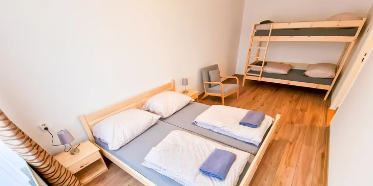 V Domě horské služby na vás čekají 2 typy pokojů: dvoulůžkové a čtyřlůžkové.