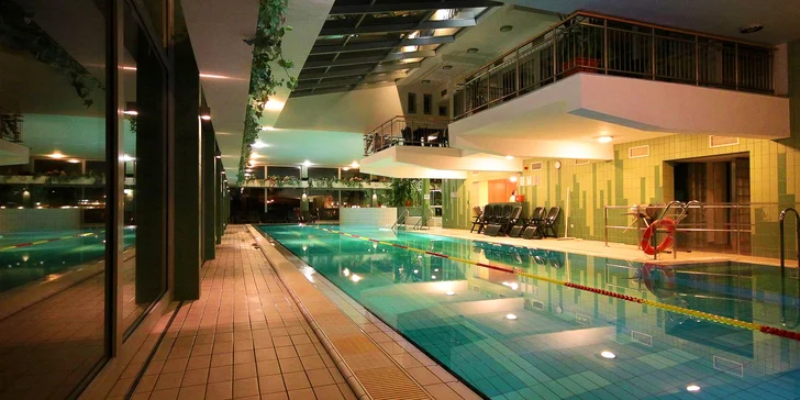 Ubytujete se v 4* hotelu Yacht a vaši pohodu vyšperkuje i wellness relaxace.