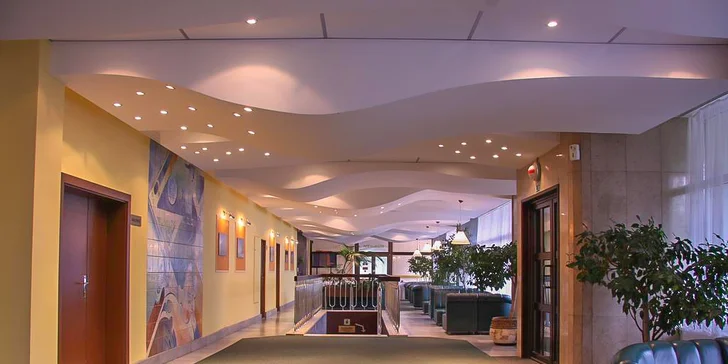 Okrem útulných izieb si vychutnáte aj polpenziu a za zvýhodnenú cenu aj wellness a fitness centrum.