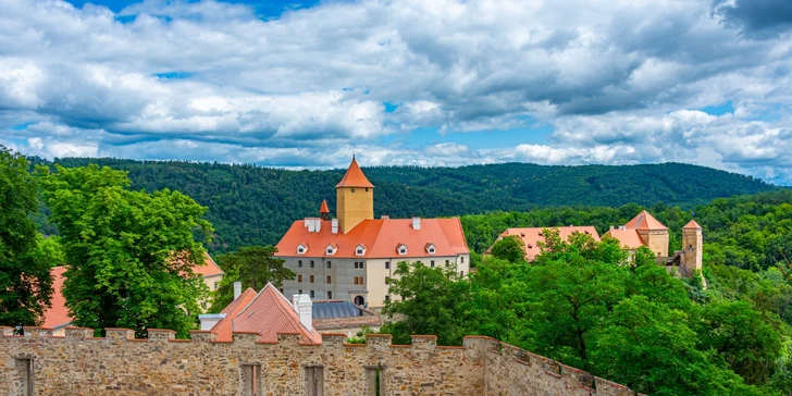 Travelholic vás pozýva na výlet, ktorý aj z obyčajnej soboty vykreše parádny zážitok. Nechajte sa uniesť príbehom moravských hradov!