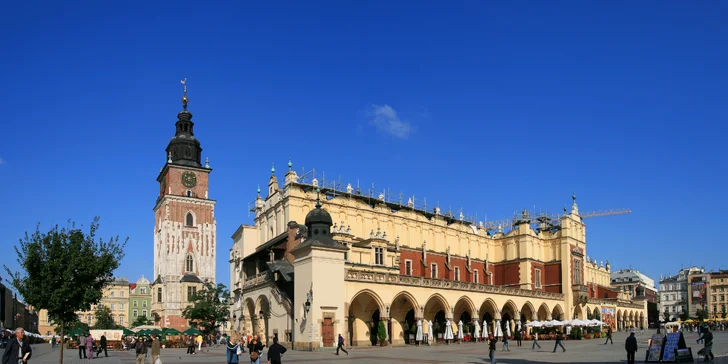 Město si projdete s průvodcem, budete ale mít i osobní volno.