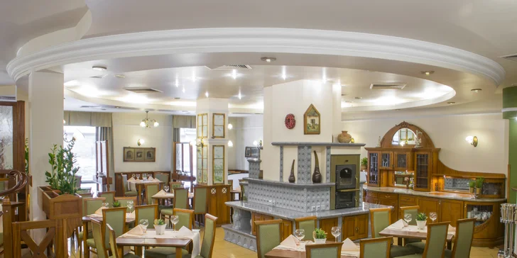 Posilnit i během dne se můžete také ve stylové restauraci Maria Magdalena.