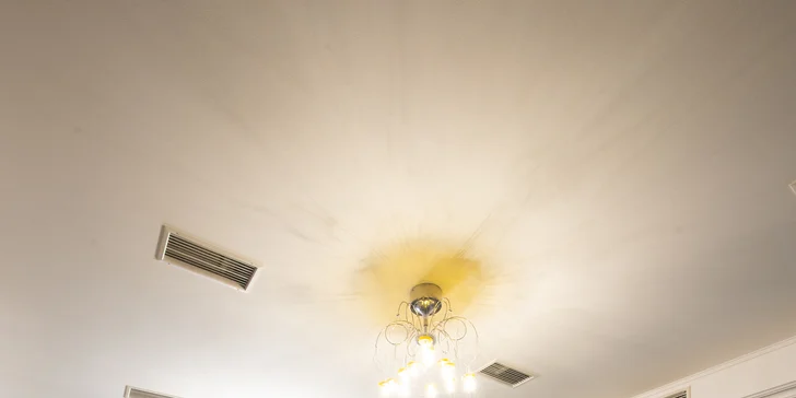 Silnou stránkou hotela je reštaurácia známa svojou kvalitnou kuchyňou