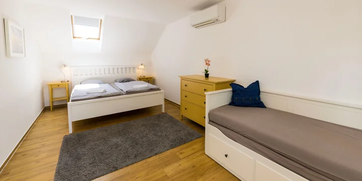 Bydlet budete v moderních mezonetových apartmánech až pro 5 osob.