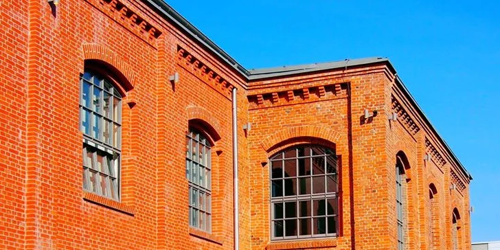 Jedná se o rychlé rande, během kterého se seznámíte s 8–10 potenciálními protějšky.