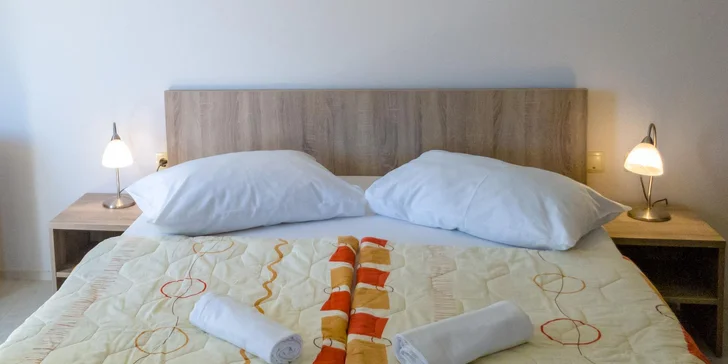 Nechybí ani koupelna se sprchou a toaletou. K příjemnému posezení a slunění zve vlastní balkon.