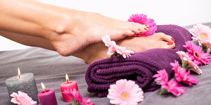 Dopřejte svým nohám kompletní suchou pedikúru v salonu Dione Beauty