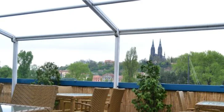 Půlkilový hovězí tataráček na botelu Vodník