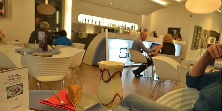 Dvě vynikající Frappé v SOHO CAFFÉ