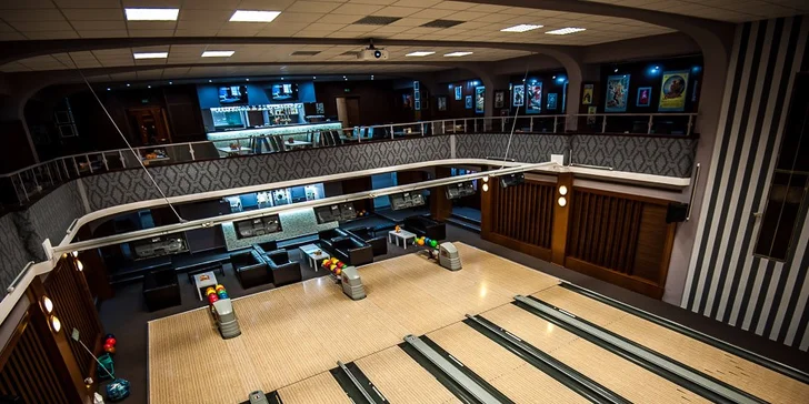 Dvě hodiny bowlingu až pro šest hráčů a případně drinky pro každého