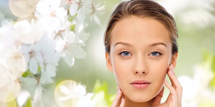 Důkladné ošetření tradiční přírodní kosmetikou s aromaterapií a nápojem